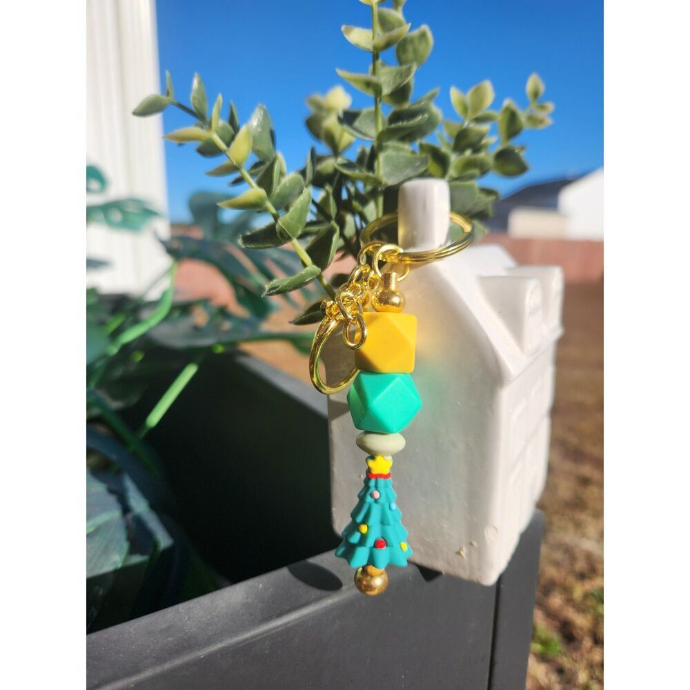 Christmas Tree Silicone Beaded Keychain